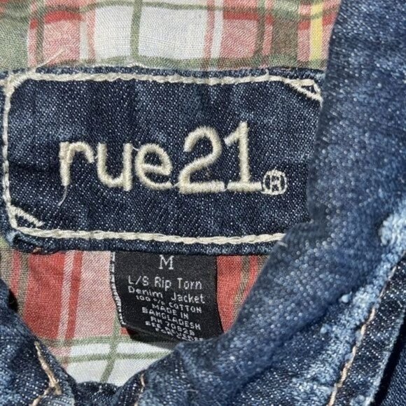 Rue21 Distressed Medium Wash Denim Jacket L/S Rip Torn Style Plaid Lining Size M - Picture 2 of 10
